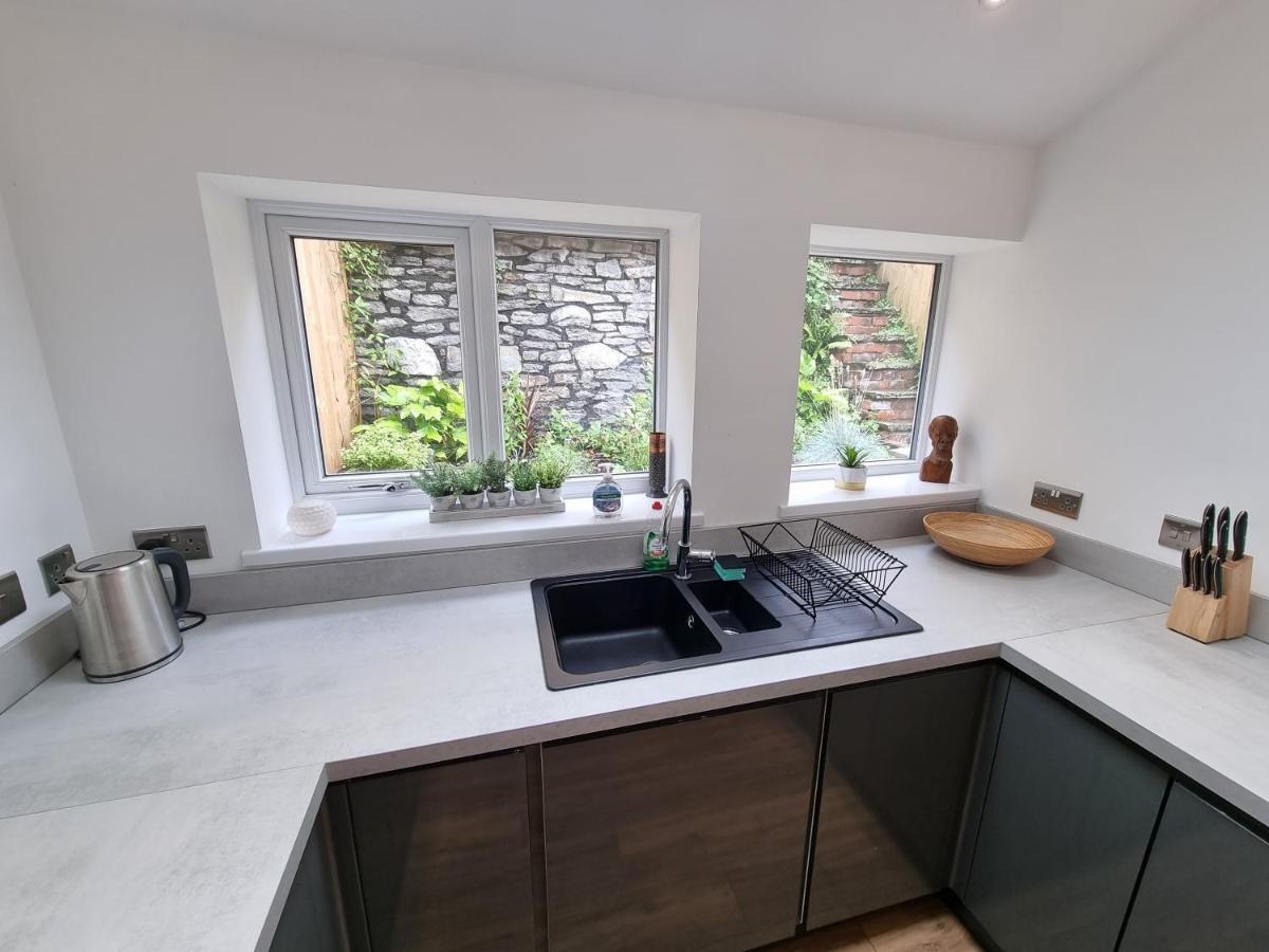 Hill View Villa Abertillery Bagian luar foto