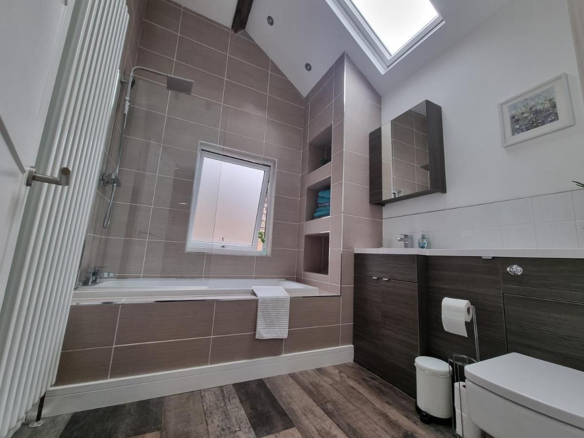 Hill View Villa Abertillery Bagian luar foto