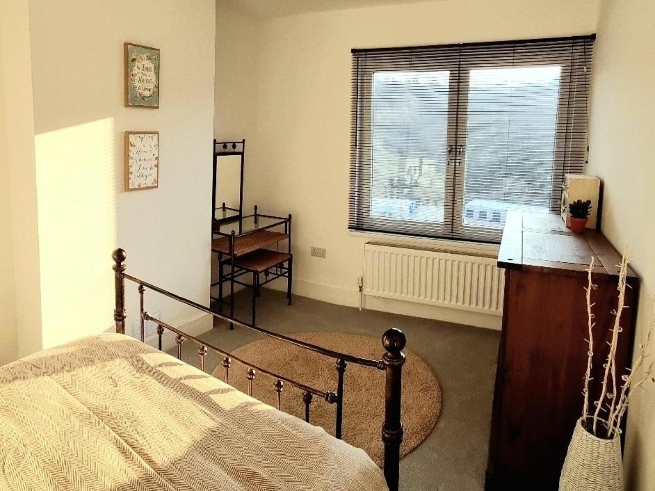 Hill View Villa Abertillery Bagian luar foto